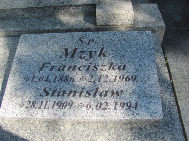 Franciszka Mzyk 1886 Oława - Grobonet - Wyszukiwarka osób pochowanych