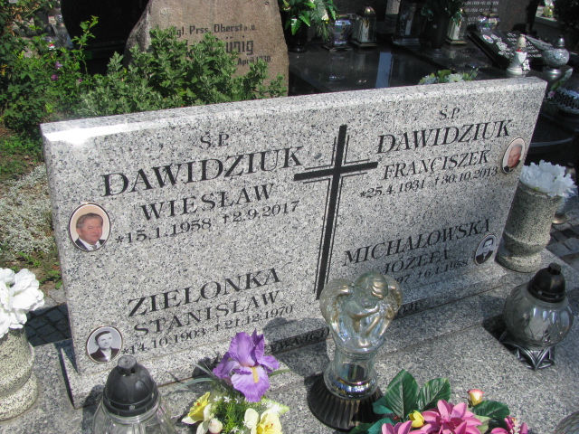 Wiesław Marek Dawidziuk 1958 Oława - Grobonet - Wyszukiwarka osób pochowanych