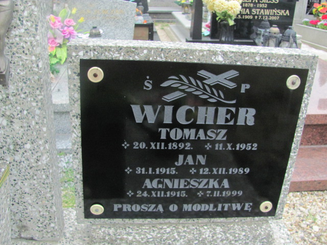 Agnieszka Wicher 1915 Oława - Grobonet - Wyszukiwarka osób pochowanych