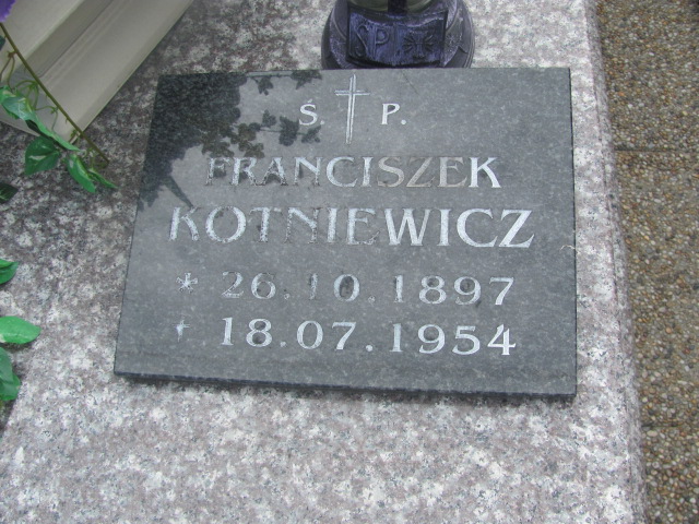 Franciszek Kotniewicz 1897 Oława - Grobonet - Wyszukiwarka osób pochowanych