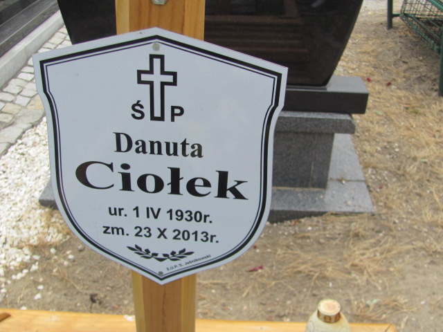 Danuta Ciołek 1930 Oława - Grobonet - Wyszukiwarka osób pochowanych