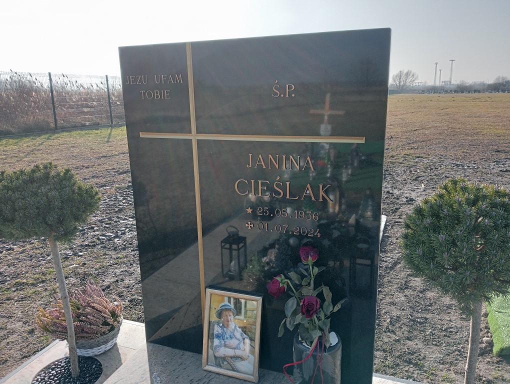Janina Cieślak 1956 Oława - Grobonet - Wyszukiwarka osób pochowanych