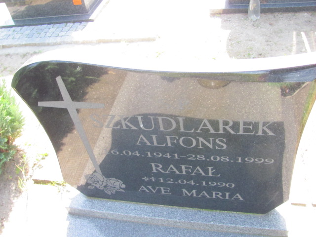 Rafał Szkudlarek 1990 Oława - Grobonet - Wyszukiwarka osób pochowanych